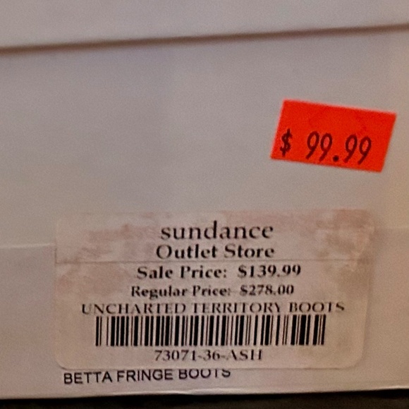 Women's size 6 , Sundance bootie - Picture 5 of 5